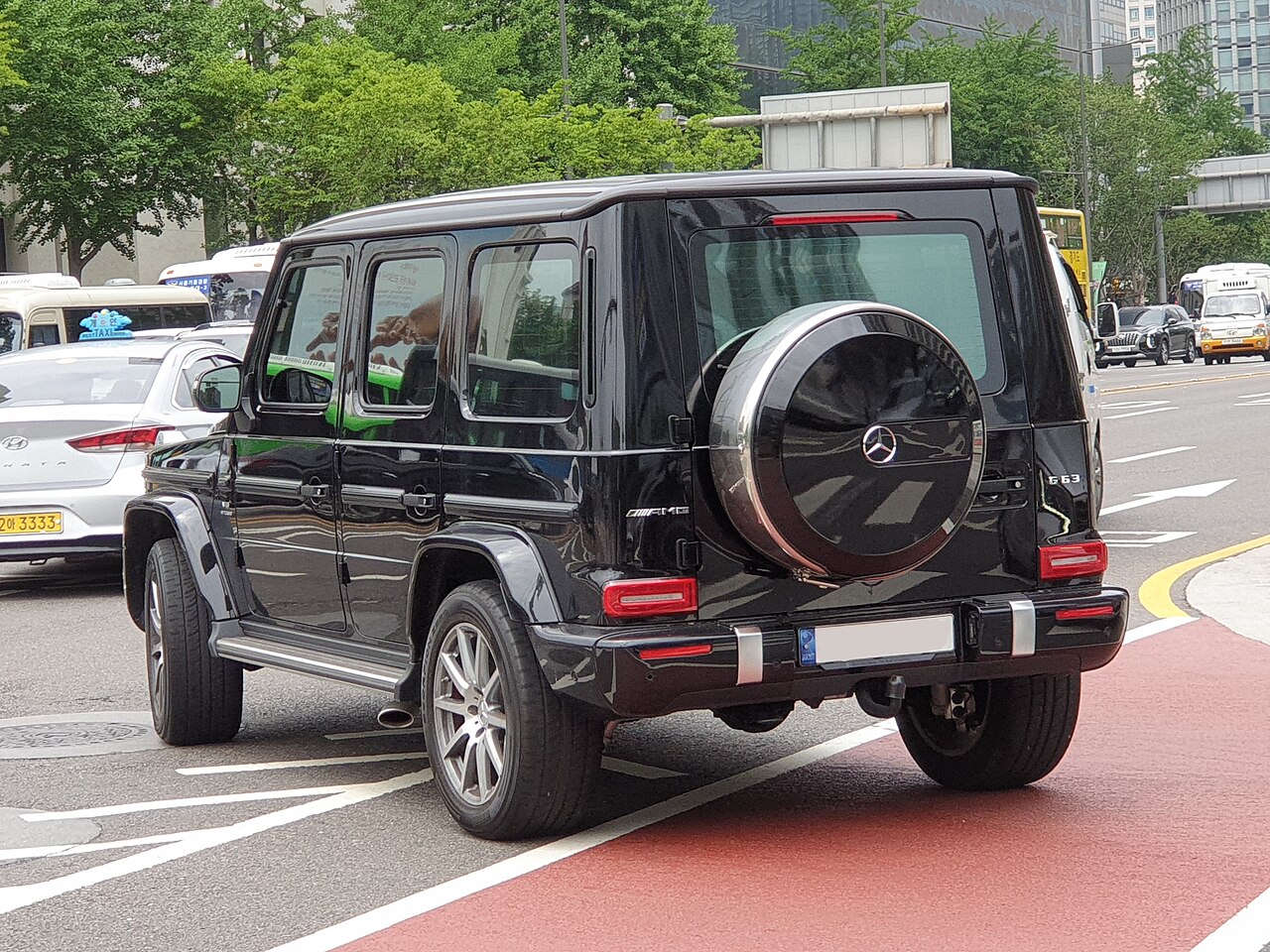 서울에서 촬영된 메르세데스-AMG G63 전면 그릴 모습
