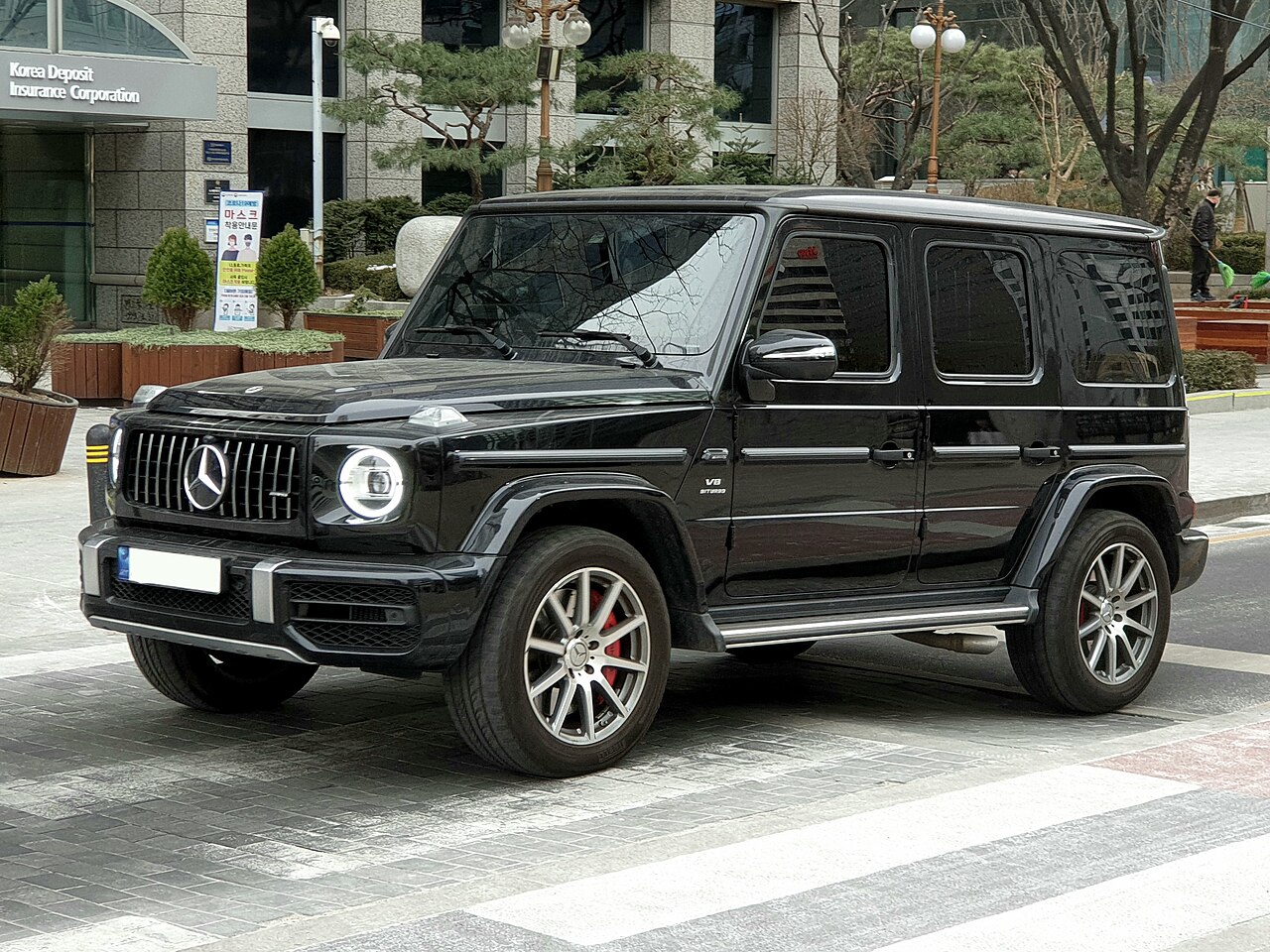 국내에서 촬영된 신형 메르세데스-AMG G63(W463A) 블랙 컬러