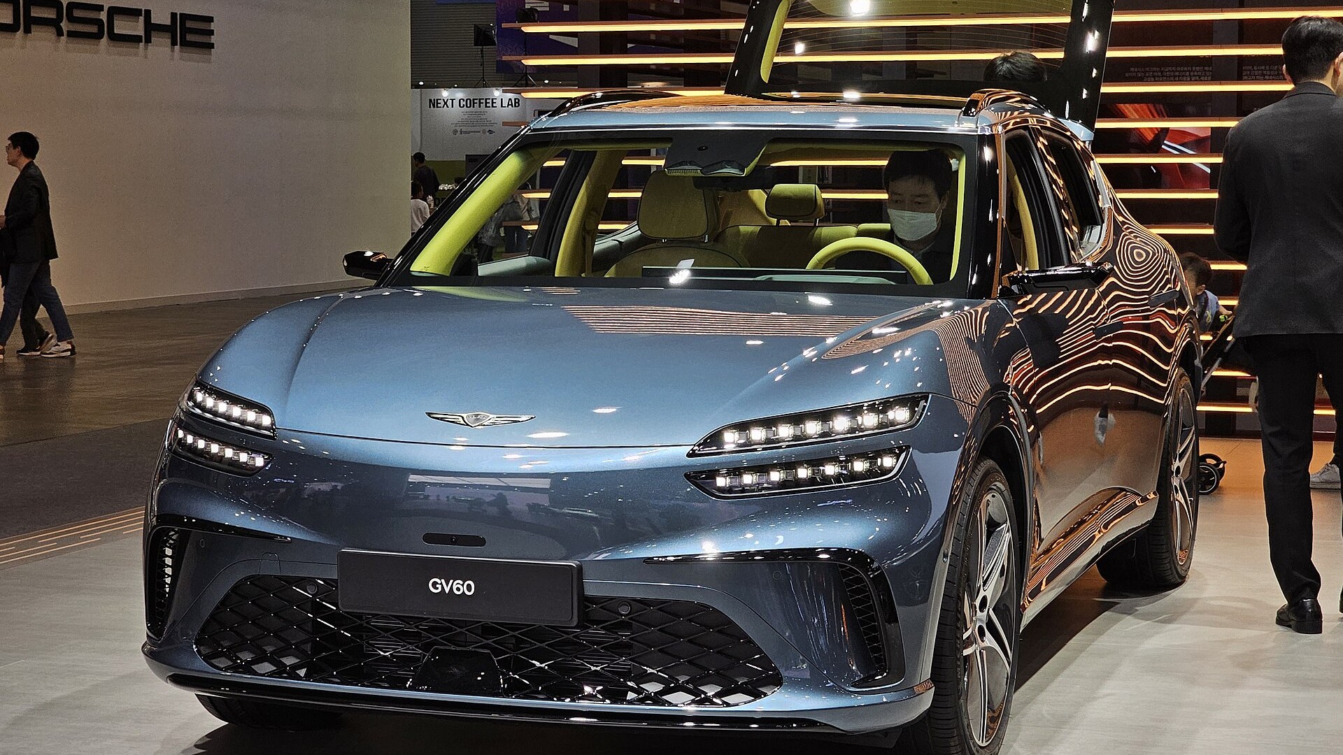 제네시스 GV60 퍼포먼스 AWD, 프리미엄 전기 SUV