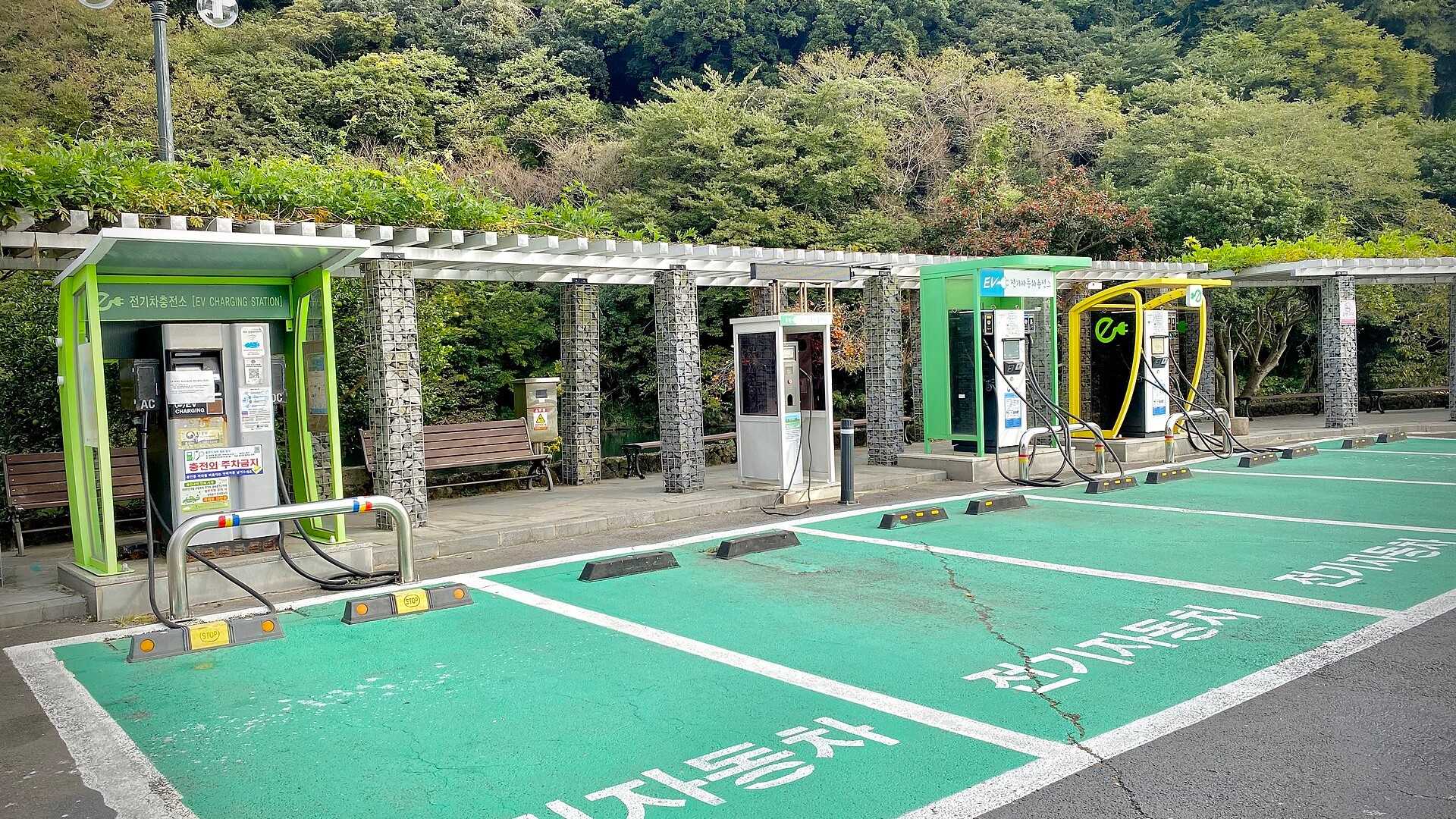 제주도 전기차 급속충전소, 국내 EV 보급 현황