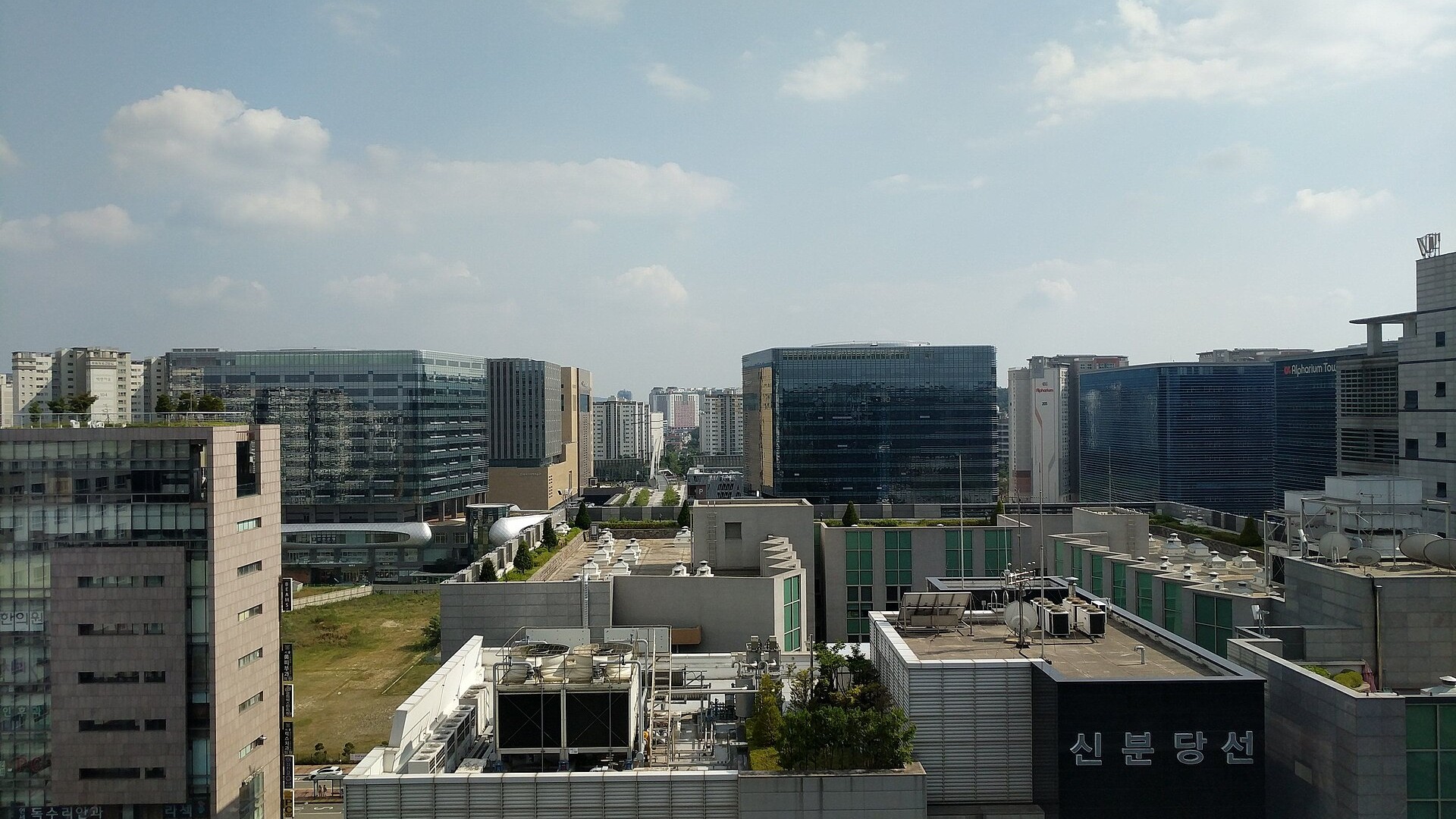 판교 테크노밸리에 위치한 IT 기업들의 사옥